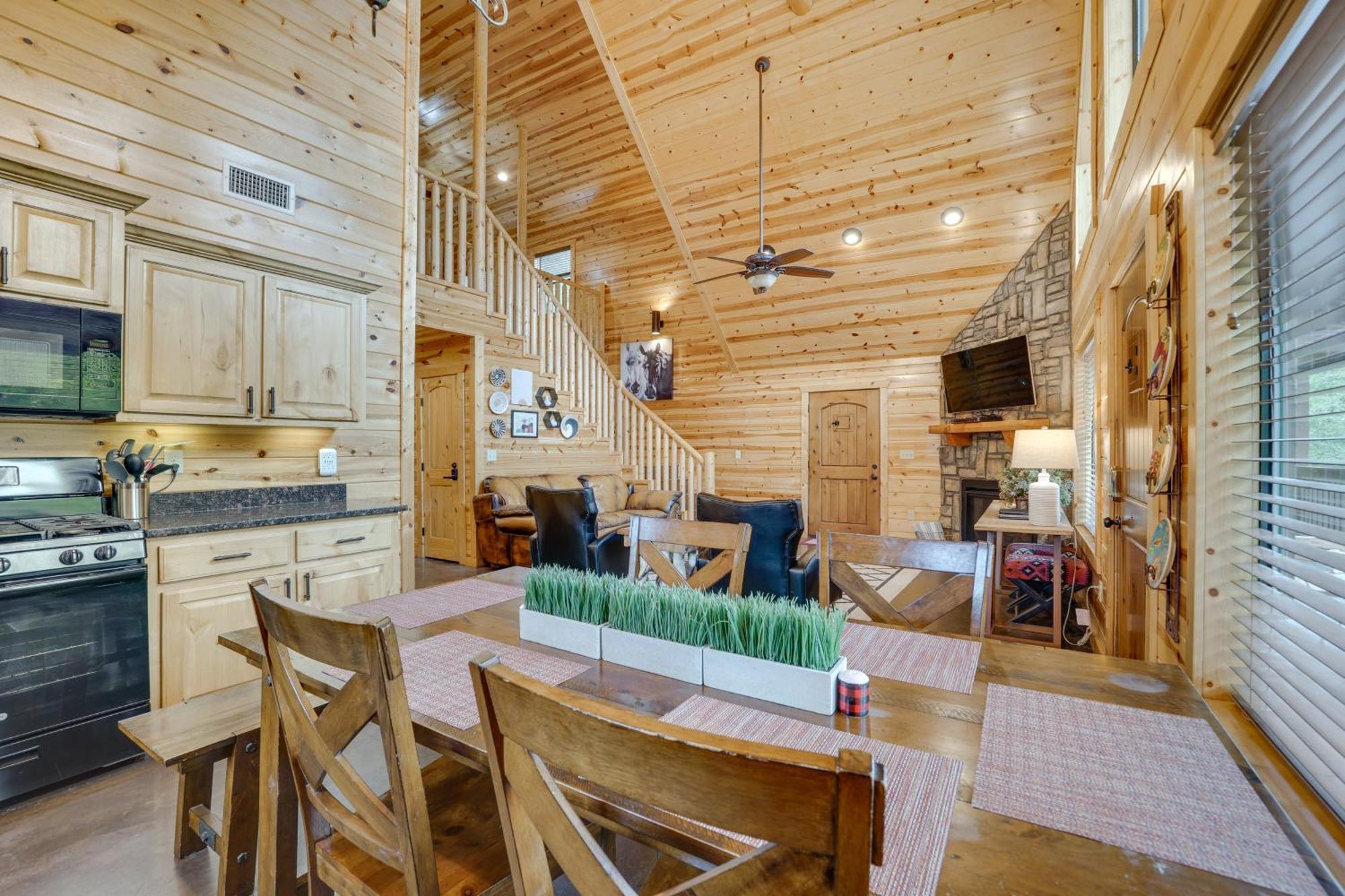 Penny Lane Lodge Broken Bow Cabin Less Than 6 Mi To Lake Экстерьер фото
